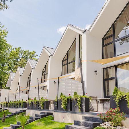Presto Village Turawa Bagian luar foto