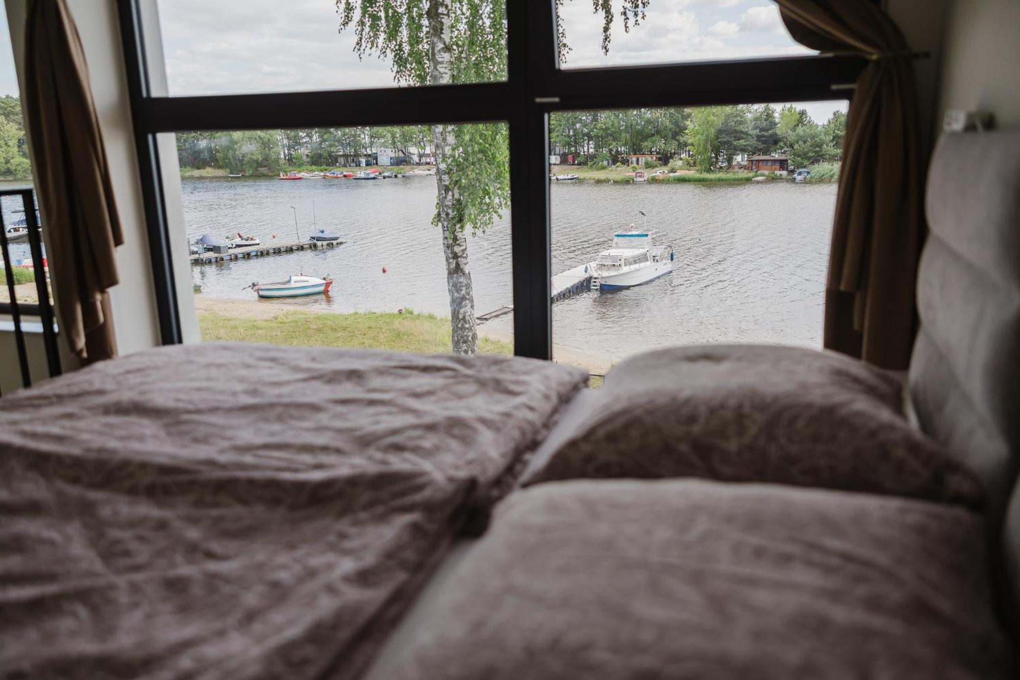 Presto Village Turawa Bagian luar foto