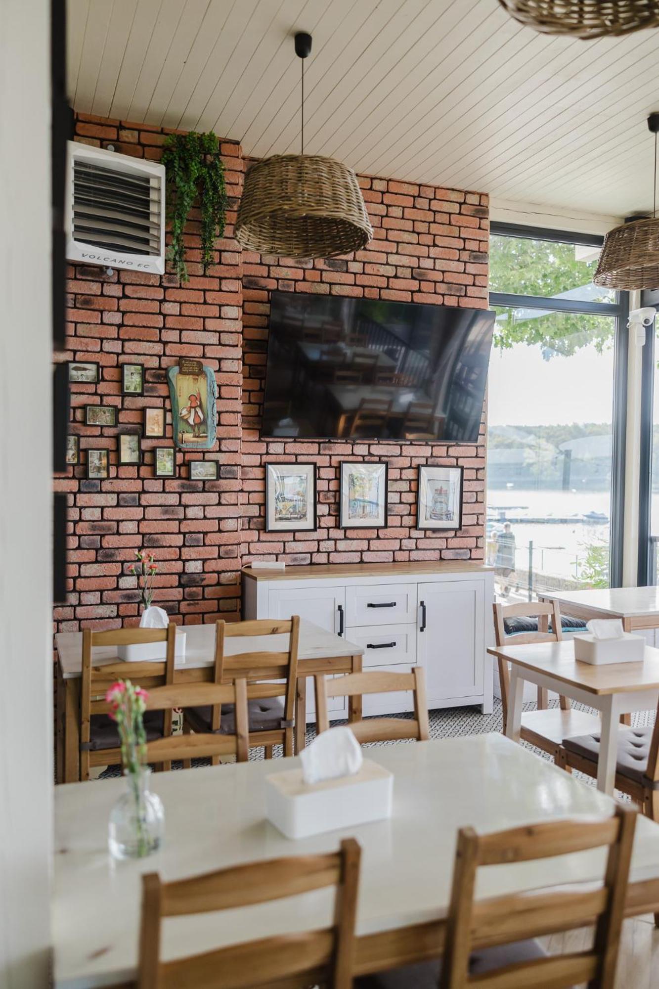 Presto Village Turawa Bagian luar foto
