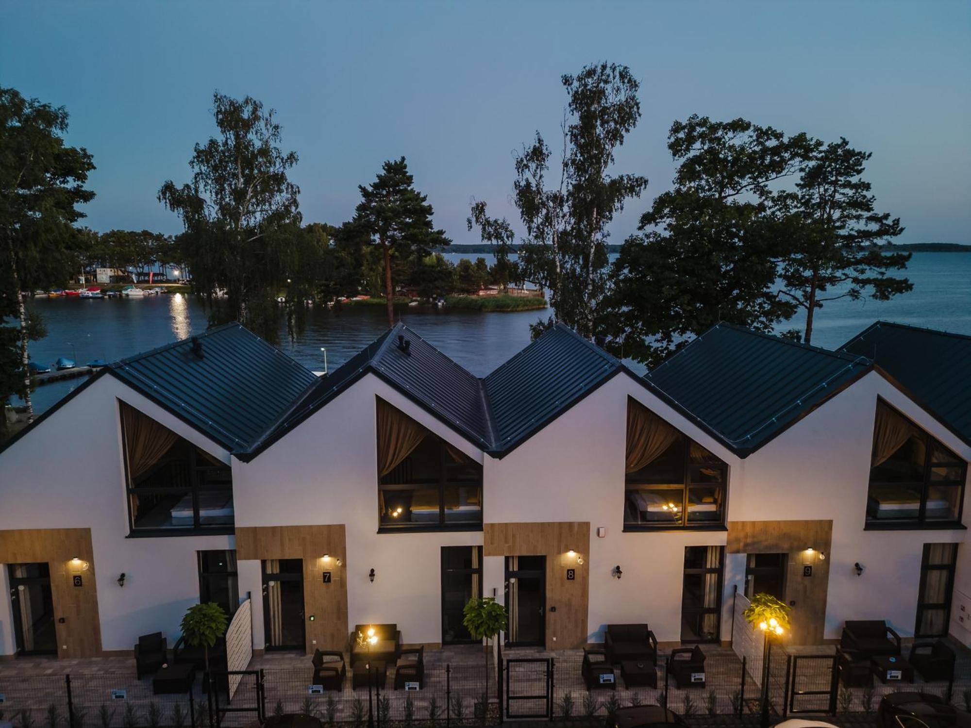 Presto Village Turawa Bagian luar foto